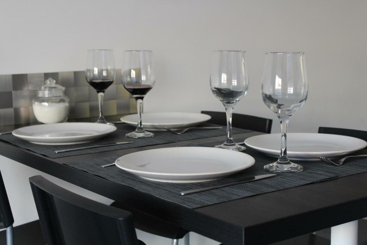 Invicta Flats - Oporto Apartment ภายนอก รูปภาพ